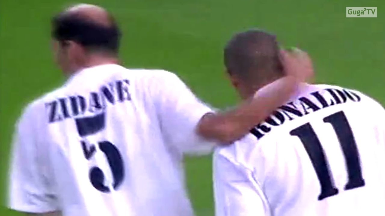RONALDO Nazario Debut For Real Madrid vs Alaves 2002