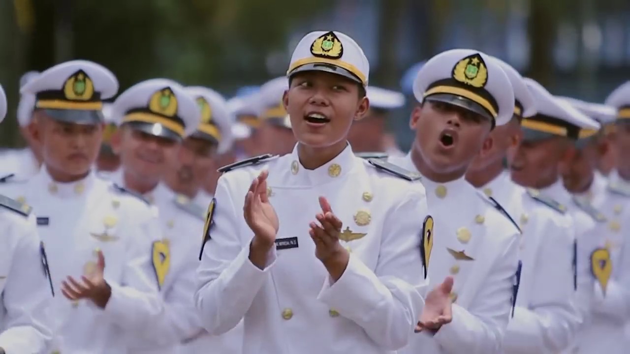 AKMI SUAKA BAHARI CIREBON 2016
