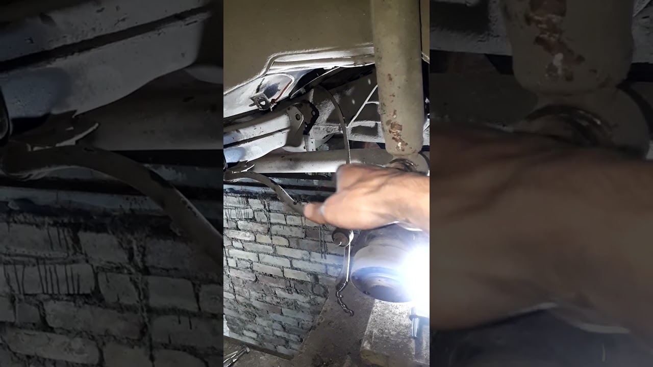 замена сайлентблоков задних рычагов е34 ☝️😧