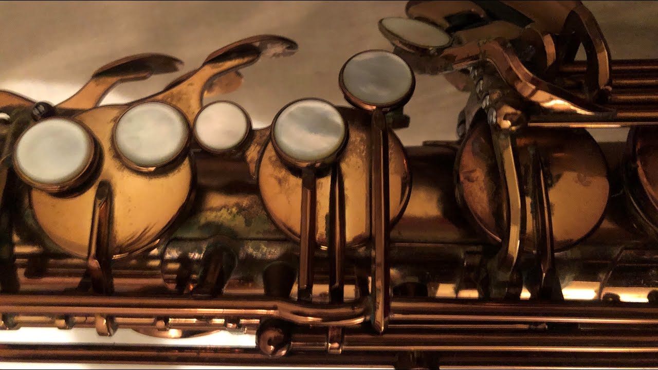 ASMR | SAXOPHONE SOUNDS | 30 Minutes | Key Clicking, Sticky Pads, Blowing Air | No Talking