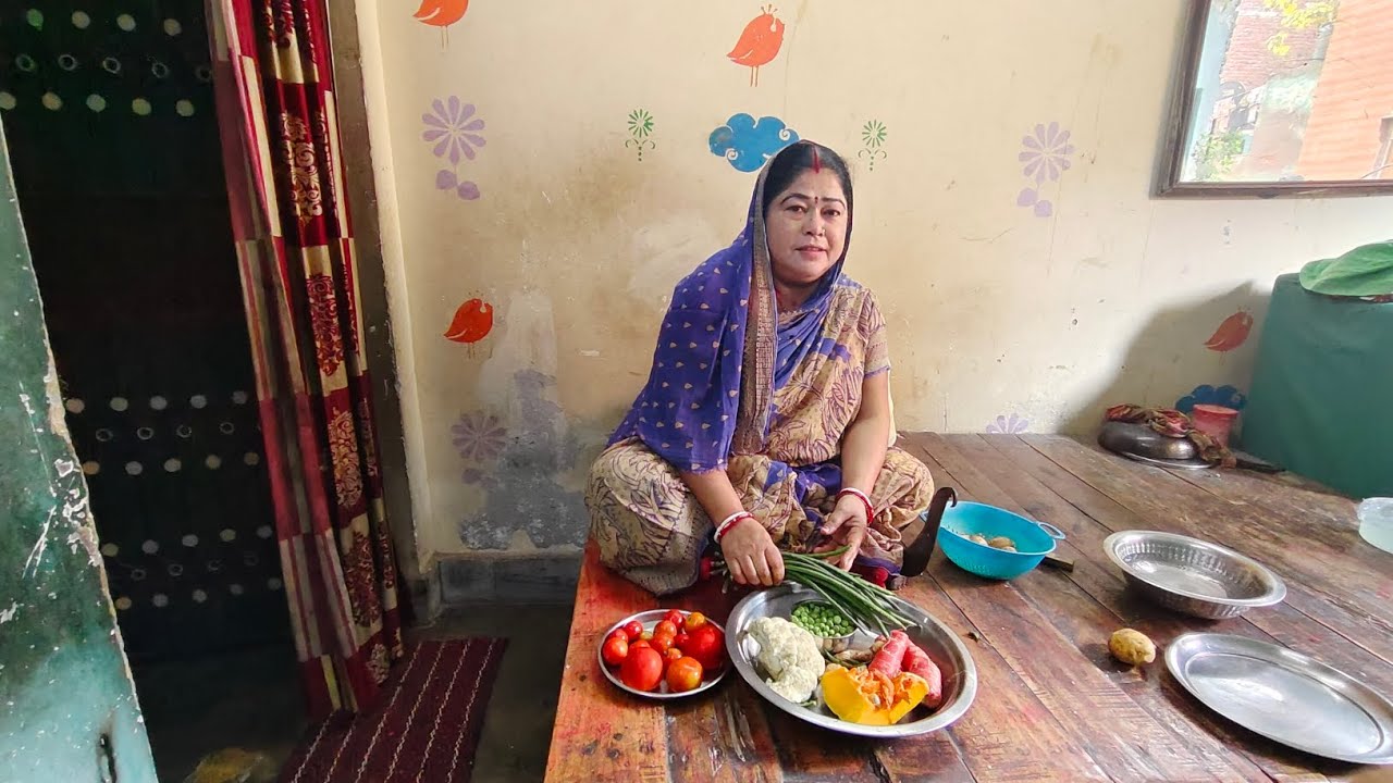 Niramis khichdi aar tomato chatni aar papod bhaja/নিরামিষ খিচদী আর টমেটো চাটনী আর পাপদ ভাজা #viral