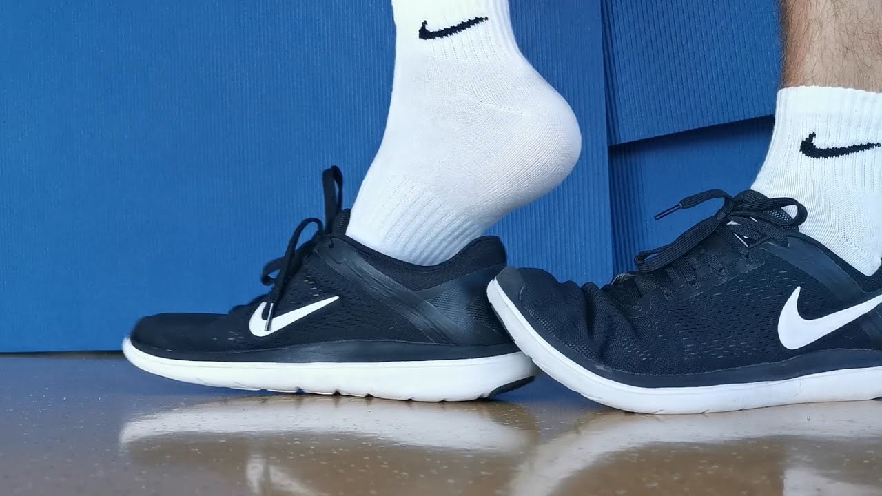 😍SWEATY😈 WHITE NIKE ANKLE SOCKS IN BLACK NIKE FREE AFTER WORKOUT
