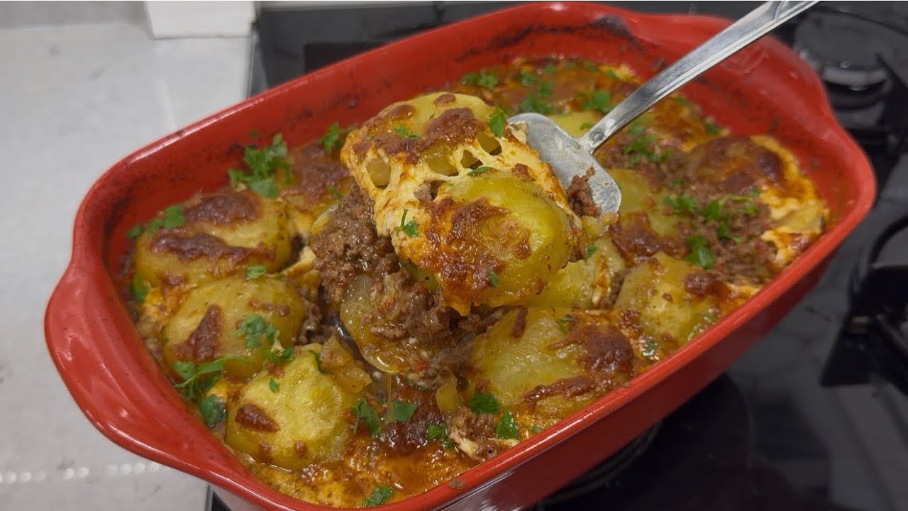 Kıymalı Kaşarlı Patates Oturtması Tarifi – Lokanta Usulü ✅