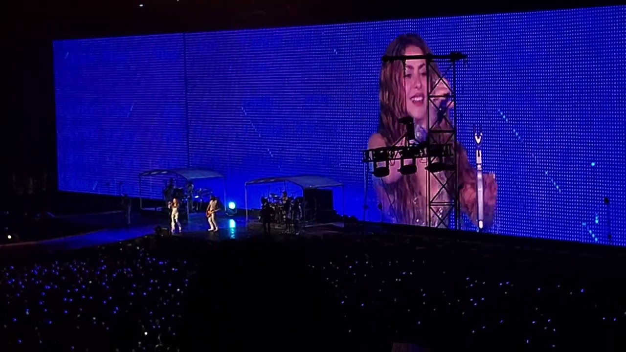 Pies descalzos, sueños blancos + Intro | Shakira | Estadio Velez Sarsfield | 11/12/2025 (1080P FHD)