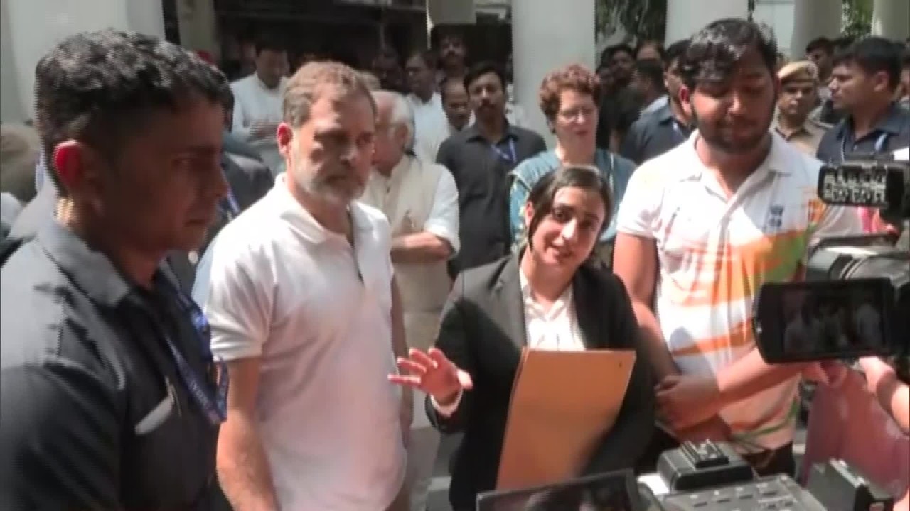 Rahul Gandhi Protest LIVE 🔴: FIR Demand for Sahil Lochav Over Jantar Mantar Pellet Gun Incident