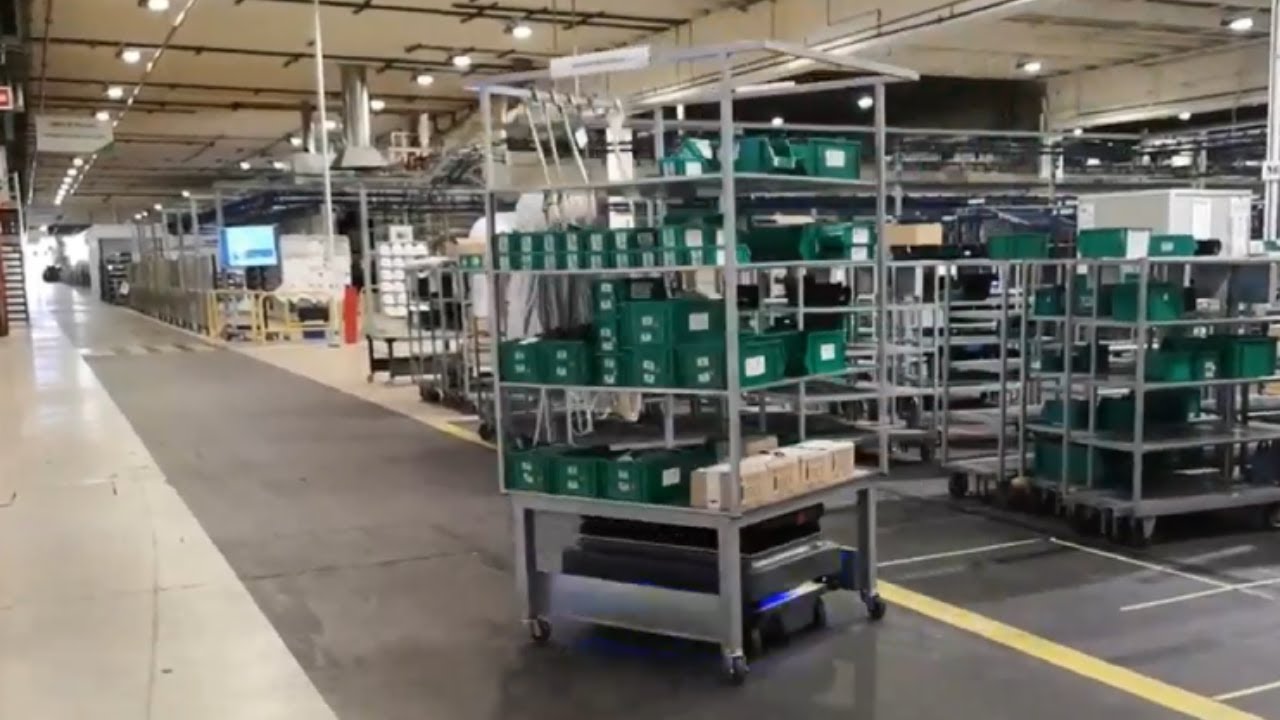Caso de &Eacute;xito | SIGNIFY &ndash; Robot AMR integrado con arco RFID