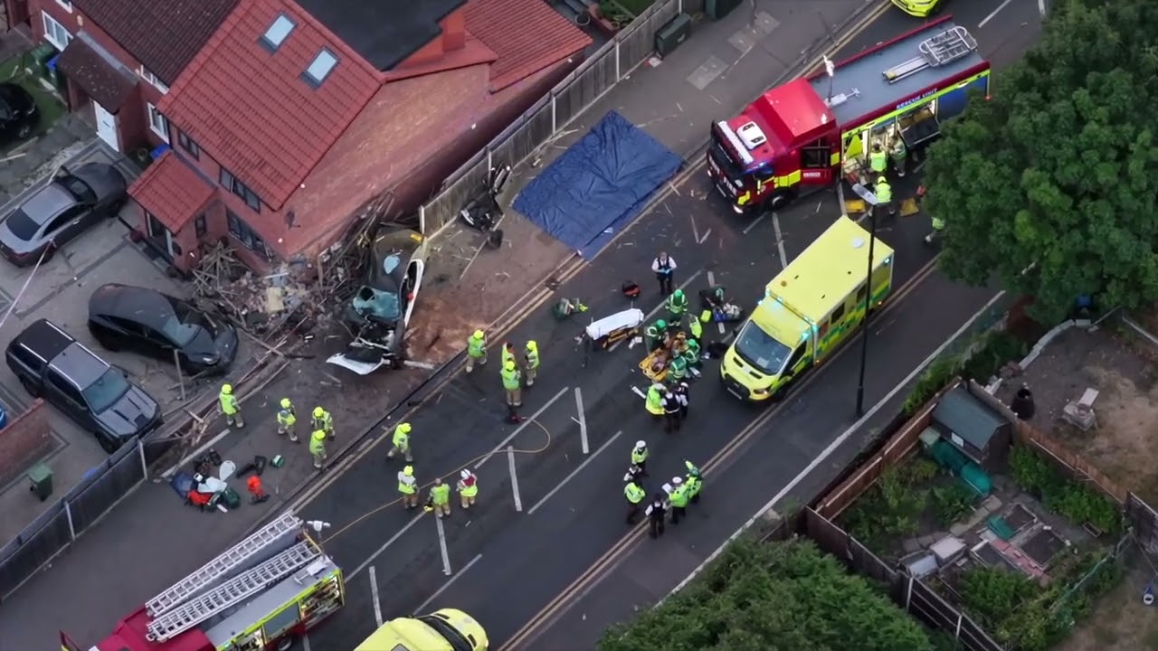 Abbey Wood  Horror Crash