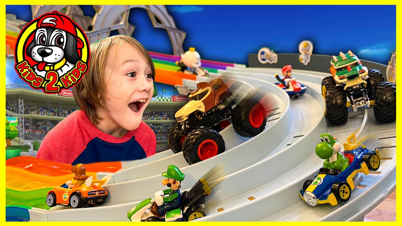 MARIO KART Rainbow Road Raceway UNBOXING + Downhill Racing - Monster Jam & Hot Wheels Monster Trucks