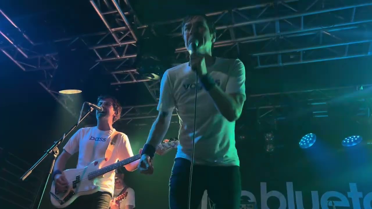 THE BLUETONES - CARNT BE TRUSTED - The Liquid Room, Edinburgh - 02/11/2024