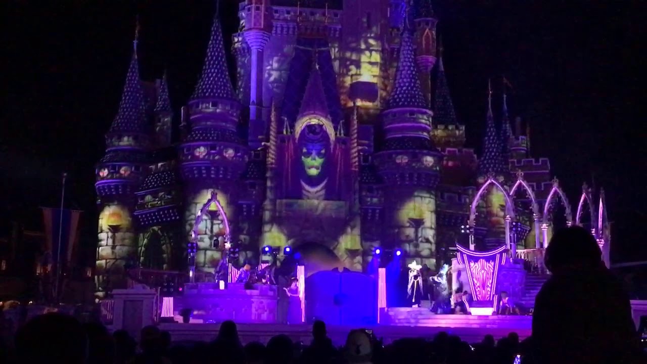 Live Video - The 2020 Villains Unite the Night show at Villains After Hours in the Magic Kingdom