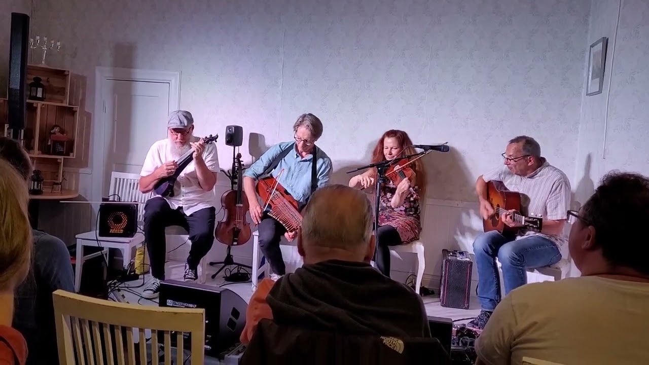 Väsen tillsammans med Gudrun Walther & Jürgen Treyz.