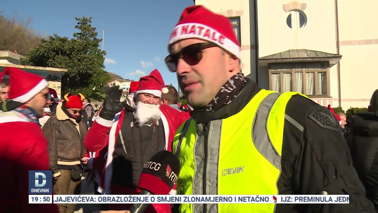 Djeda mrazevi ponovo obradovali djecu u Bijeloj