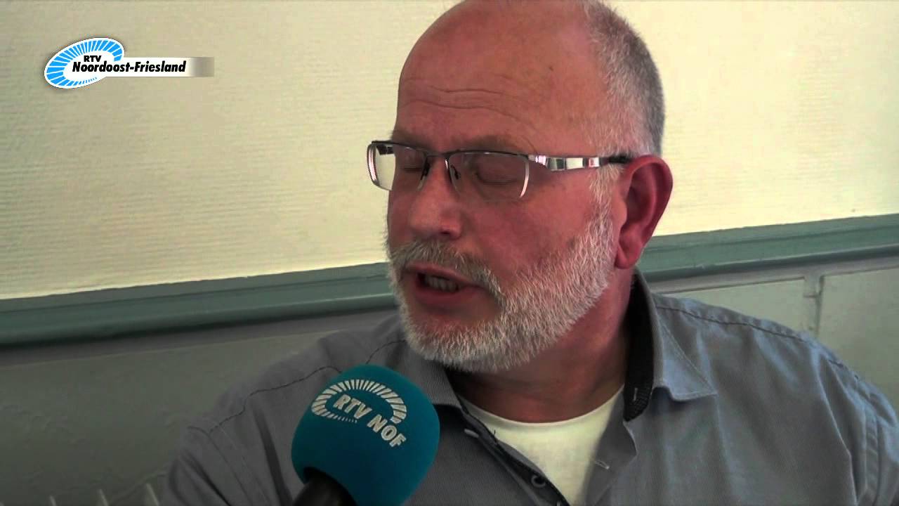 Een kijkje bij het stembureau in Engwierum