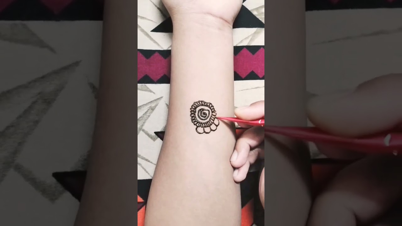 mehndi design 💫#instagram #makeup #hennafun #artist #weddingphotography #mehndilovers