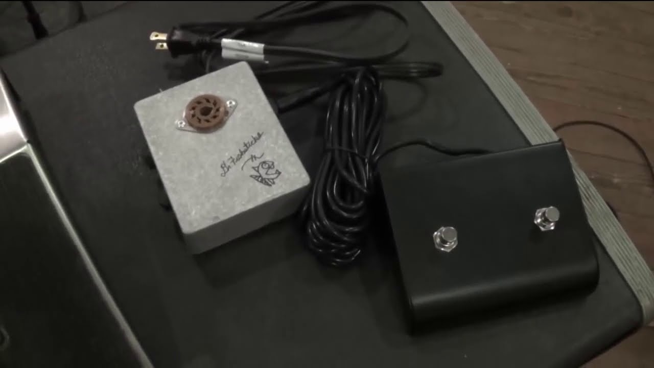 Dr, Fishsticks Leslie Controller  vs Leslie Combo Preamp II