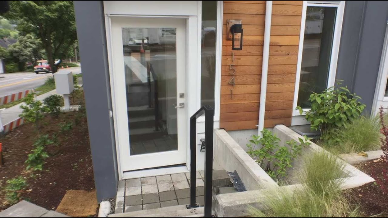 Seattle Townhomes for Rent 2BR/1.5BA by Seattle Property Managers