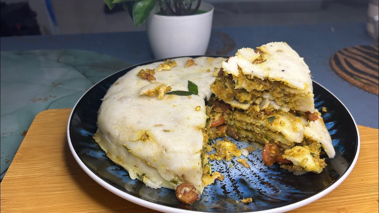 Layered rice roti with prawns |traditional Malabar dish|chemmeen pathil|masala pathil|#recipe