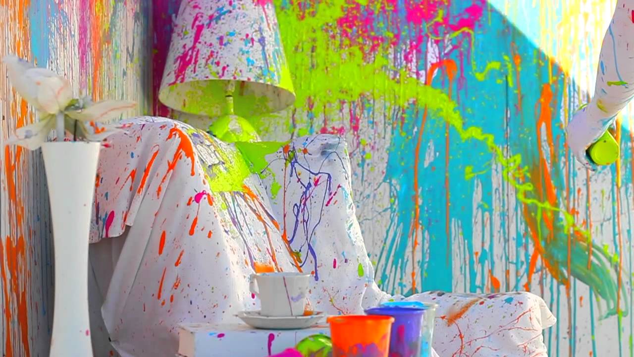 Elliv 2012 White Room