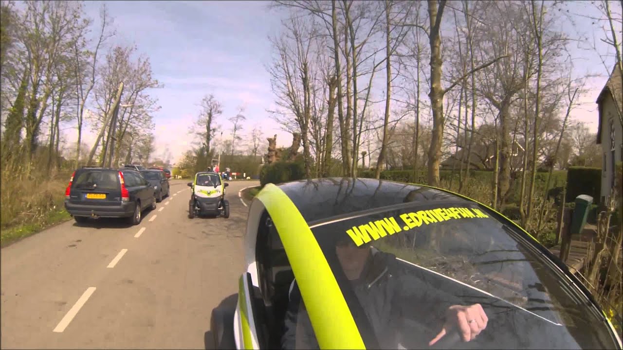 Twizy rijden in het Reeuwijkse Hout 2