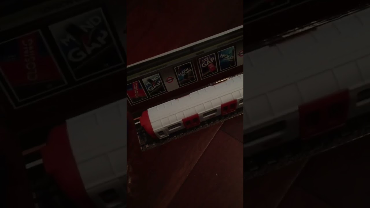 The Skunderground Animation part 3 with Paper Skytrains!