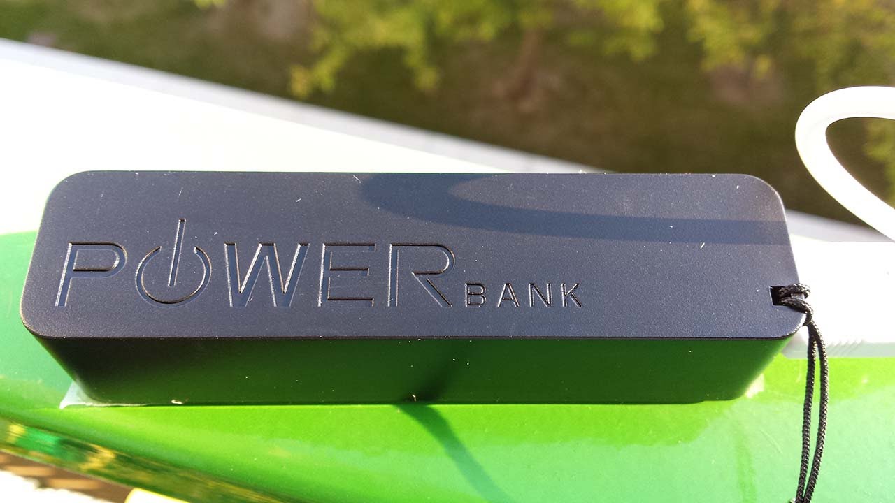 POWER BANK 2600mAh - UNBOXING (18650 cells)