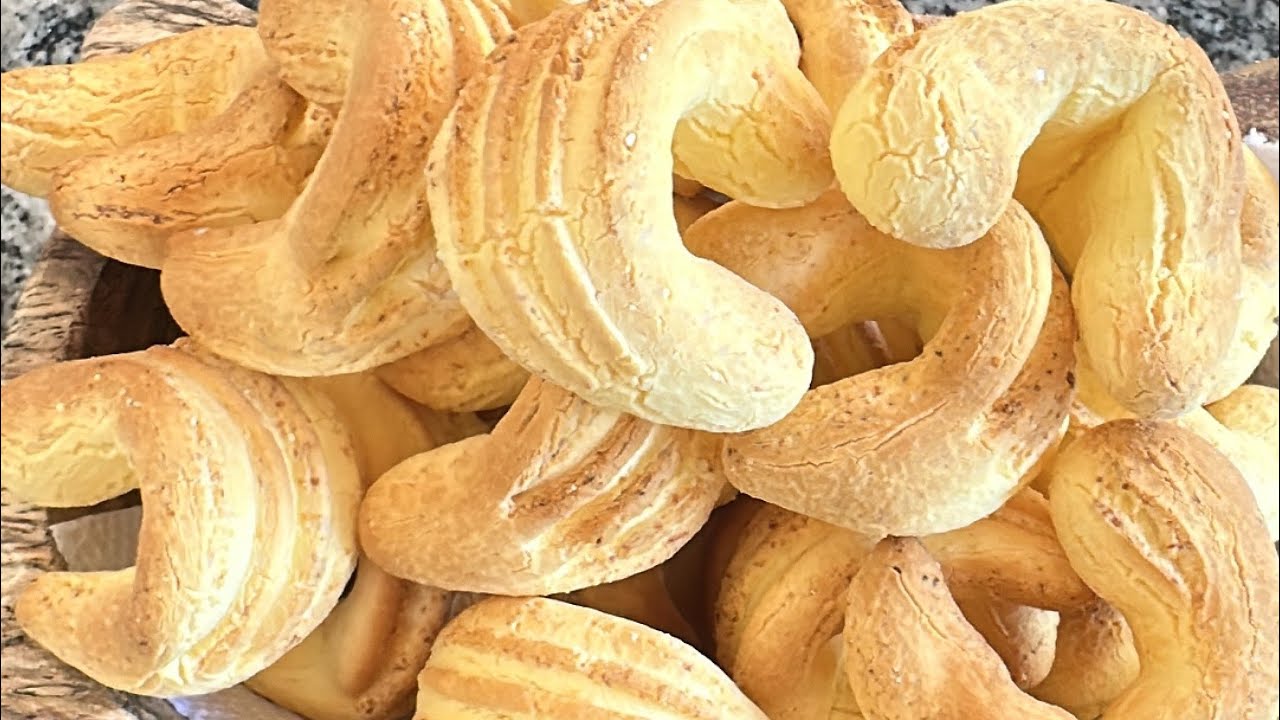 COMO FAZER BISCOITO DE QUEIJO QUE DERETE NA BOCA 