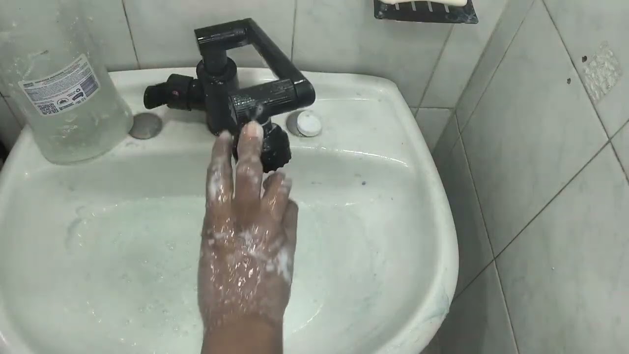 #asmr#jabon#clean #soap #cleantok #esponjas #espuma #cornstarch #rainbowsoap 