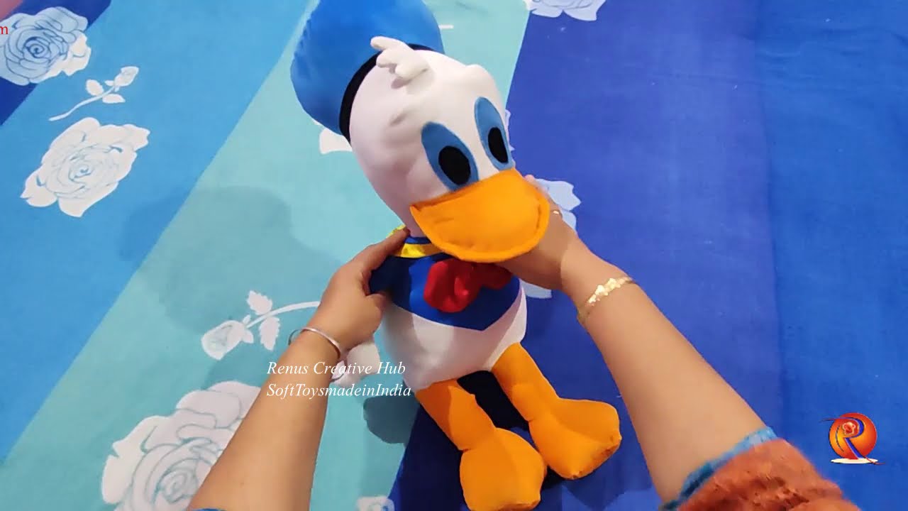 Soft toys making..... How to make Donald Duck Soft Toy at home in easy way in hindi……
