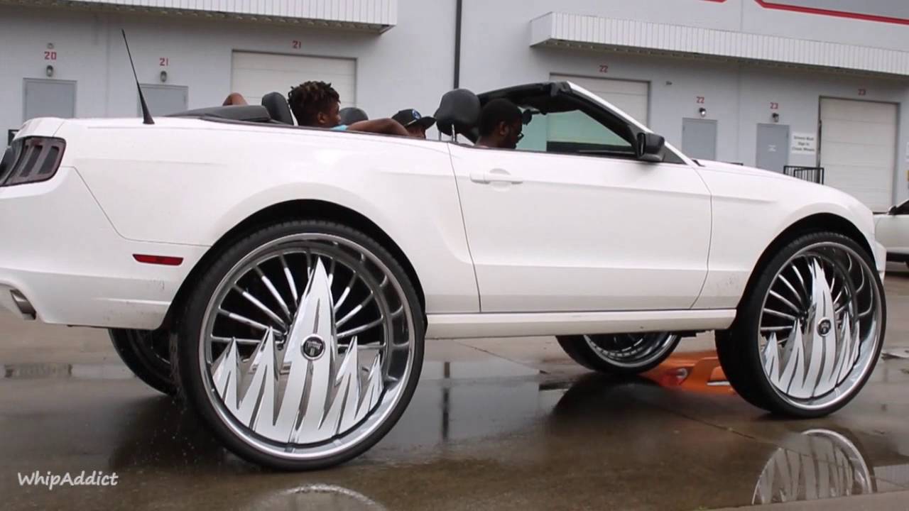 WhipAddict: 2013 Ford Mustang Convertible on DUB F.U. 32s at Underground Rim King