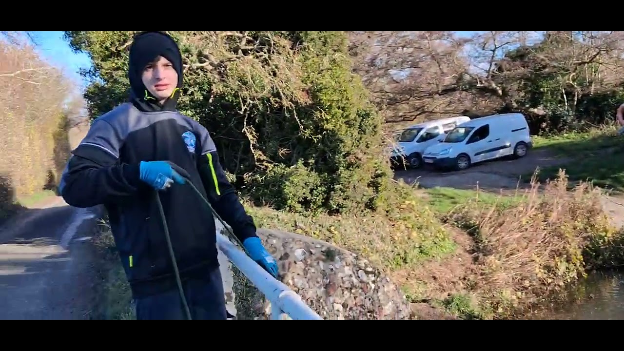 Сотни и тысячи.