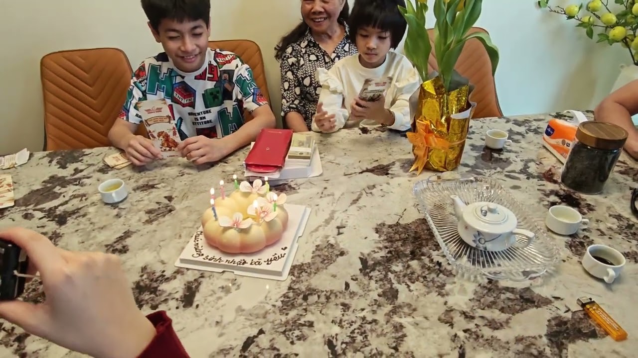 Sinh nhật bà Ngoại 81 tuổi 15-2-2026