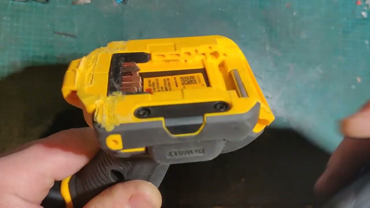 DeWalt 816 60V відновлення корпусу #dewalt #tools #repair #riview 