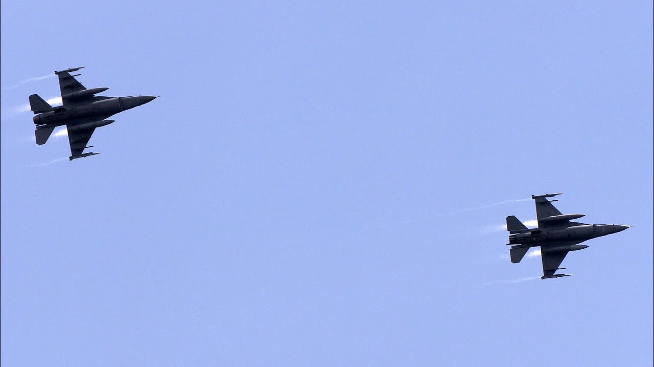 2025 Atlantic City Airshow - New Jersey ANG F-16C Fighting Falcons