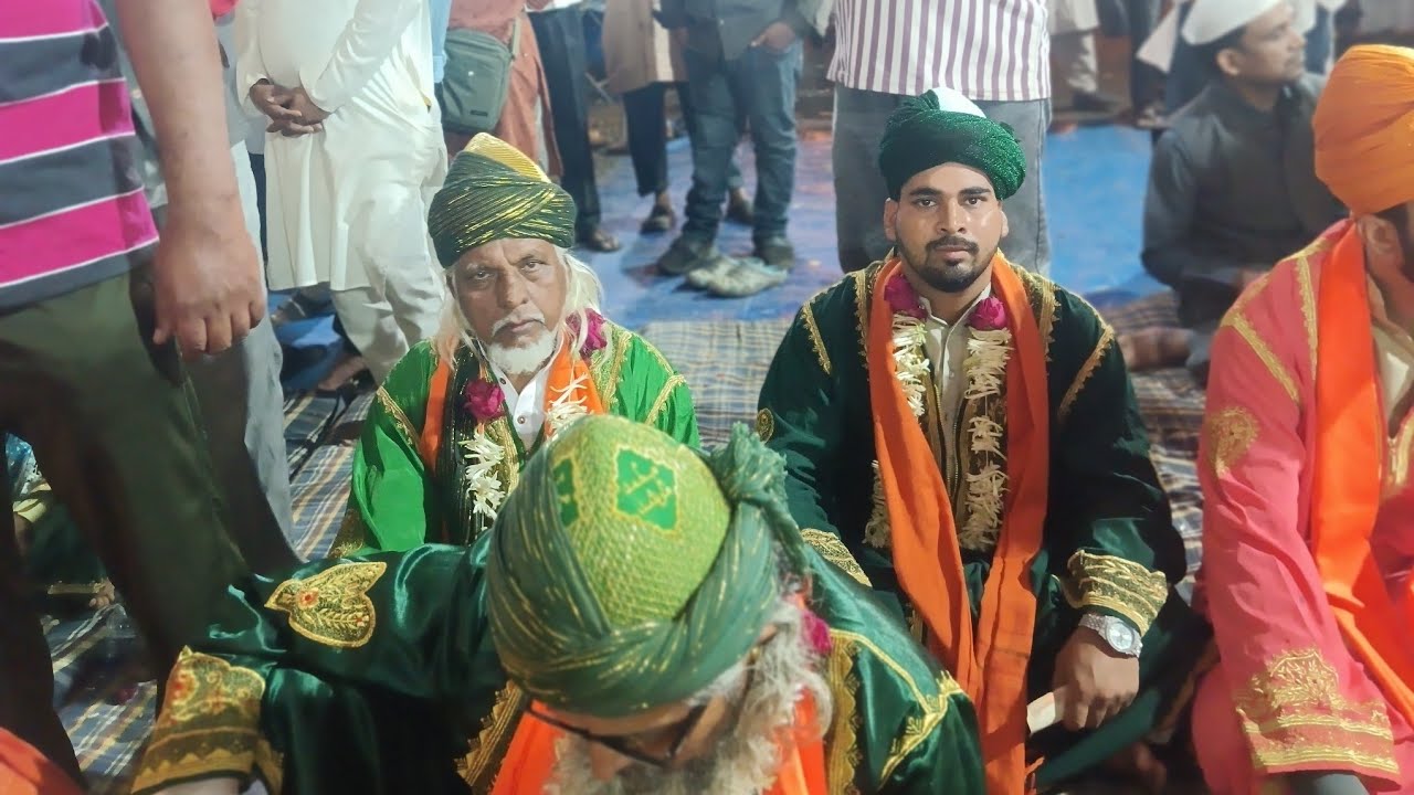 Hazrat sadabi peer is live Sarkar peer Adil bijapuri r.a