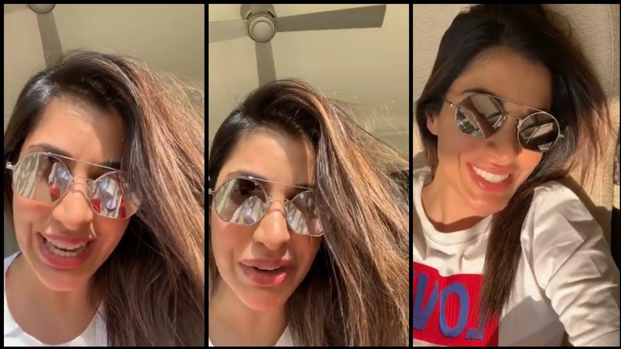 Sophie choudry I live Instagram wish makar sankranti (2)