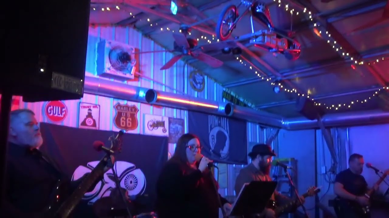 ONE EYED OWL COVER ZOMBIE LIVE