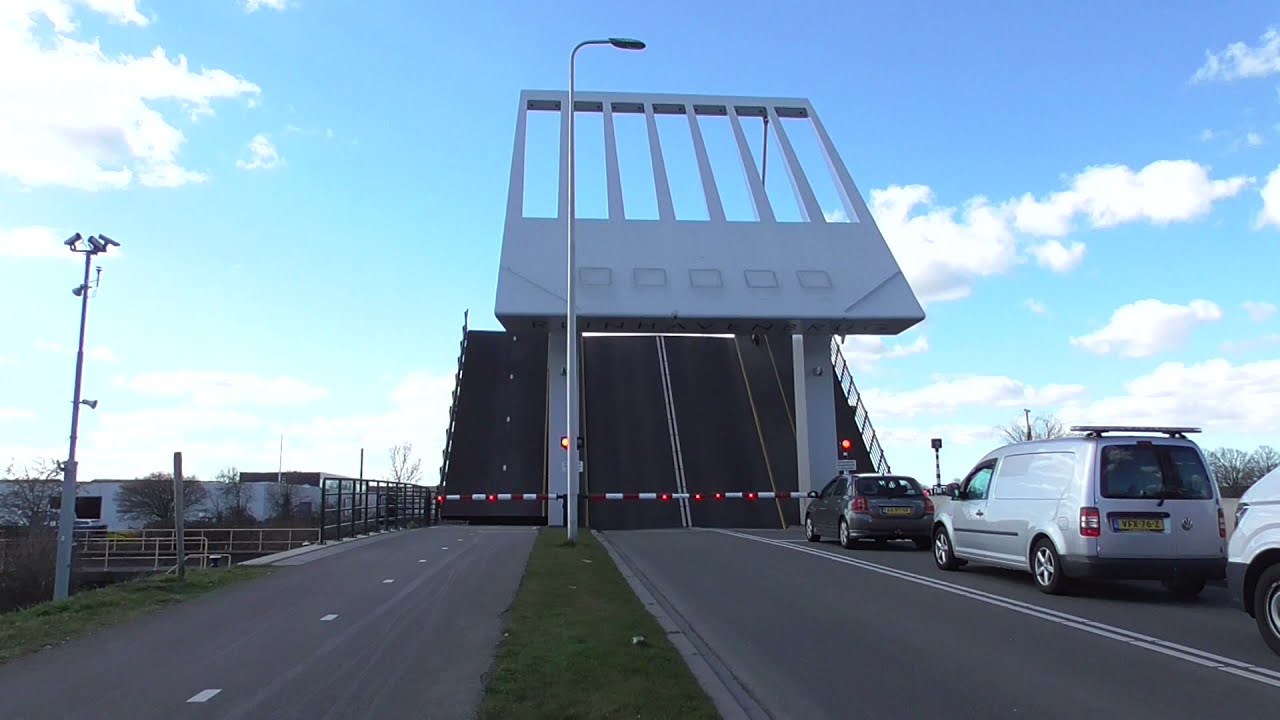 Brugopening Rijnhavenbrug Alphen a/d Rijn Ophaalbrug Drawbridge/ Pont-levis/ Klappbrücke