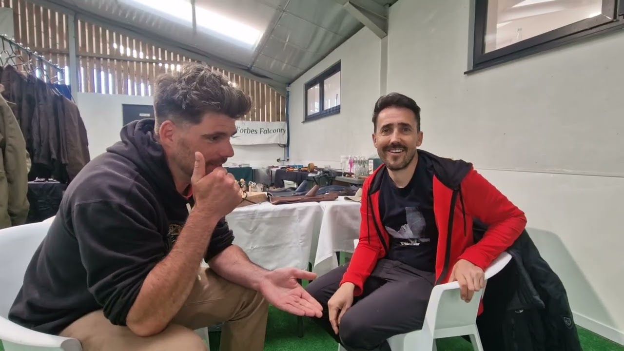 Entrevista a Baba Yaga! Artesano de pihuelas y guantes de cetrería. Falconry jesses craft