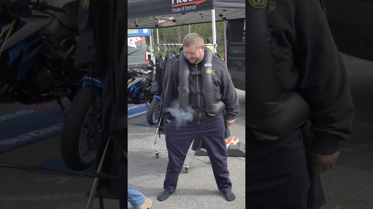 Instant Protection In 150MS!💨 The World&rsquo;s First Airbag Suit