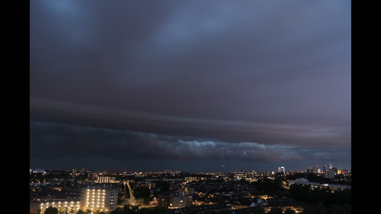#Codegeel #Onweer boven #Capelle aan den IJssel 12 juni 2020