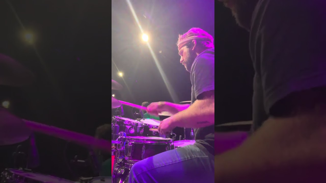 Groundation - Hebron (full live drum vid)
