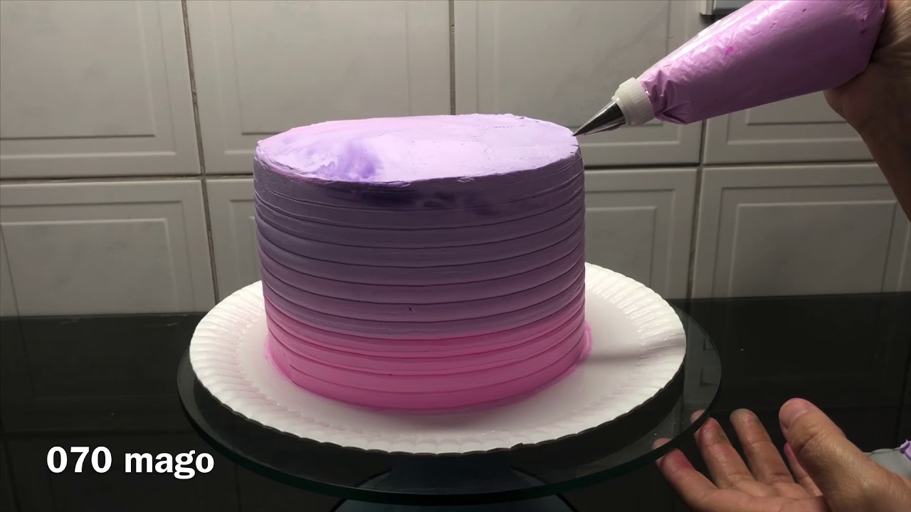 BOLO MÊSVERSÁRIO UNICÓRNIO SUPER DELICADO