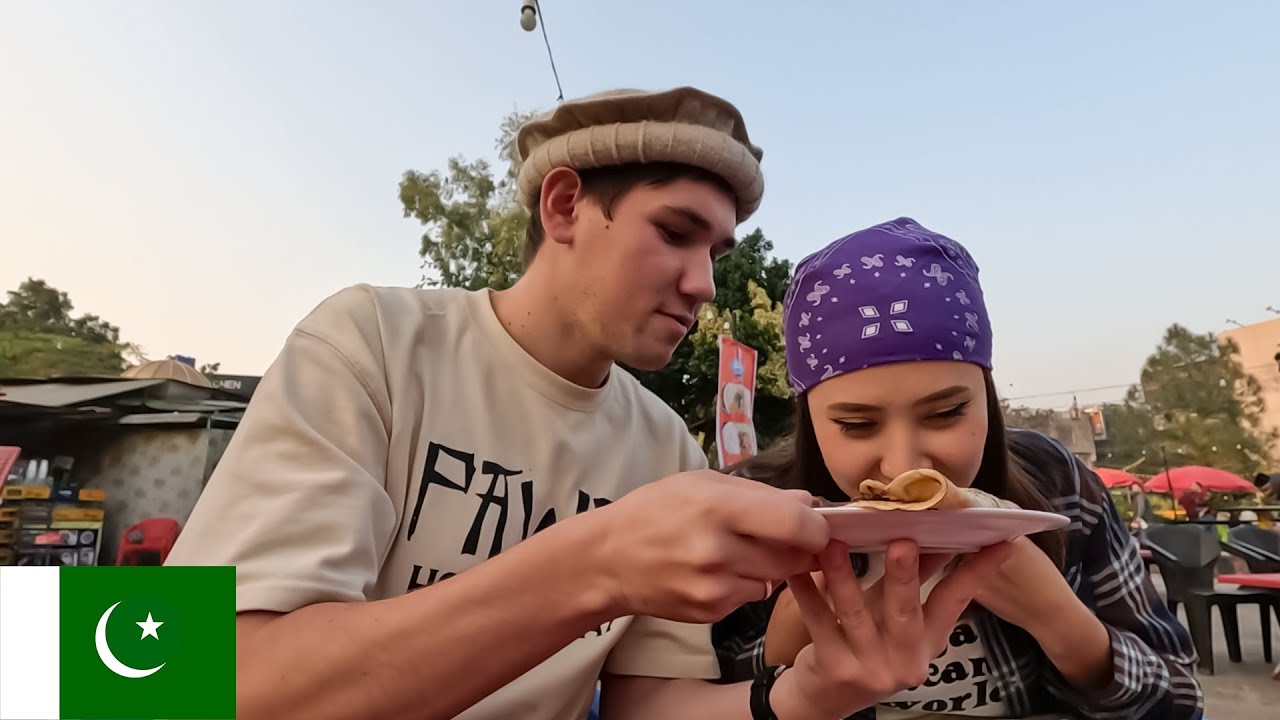 First Time Trying Most Famous Tawa Chicken of Islamabad | Better Then Lahore? 🇵🇰