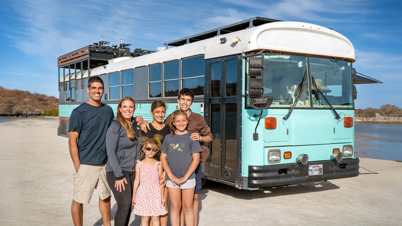 Family ditches traditional home to live in a BUS?? & it's actually really nice!