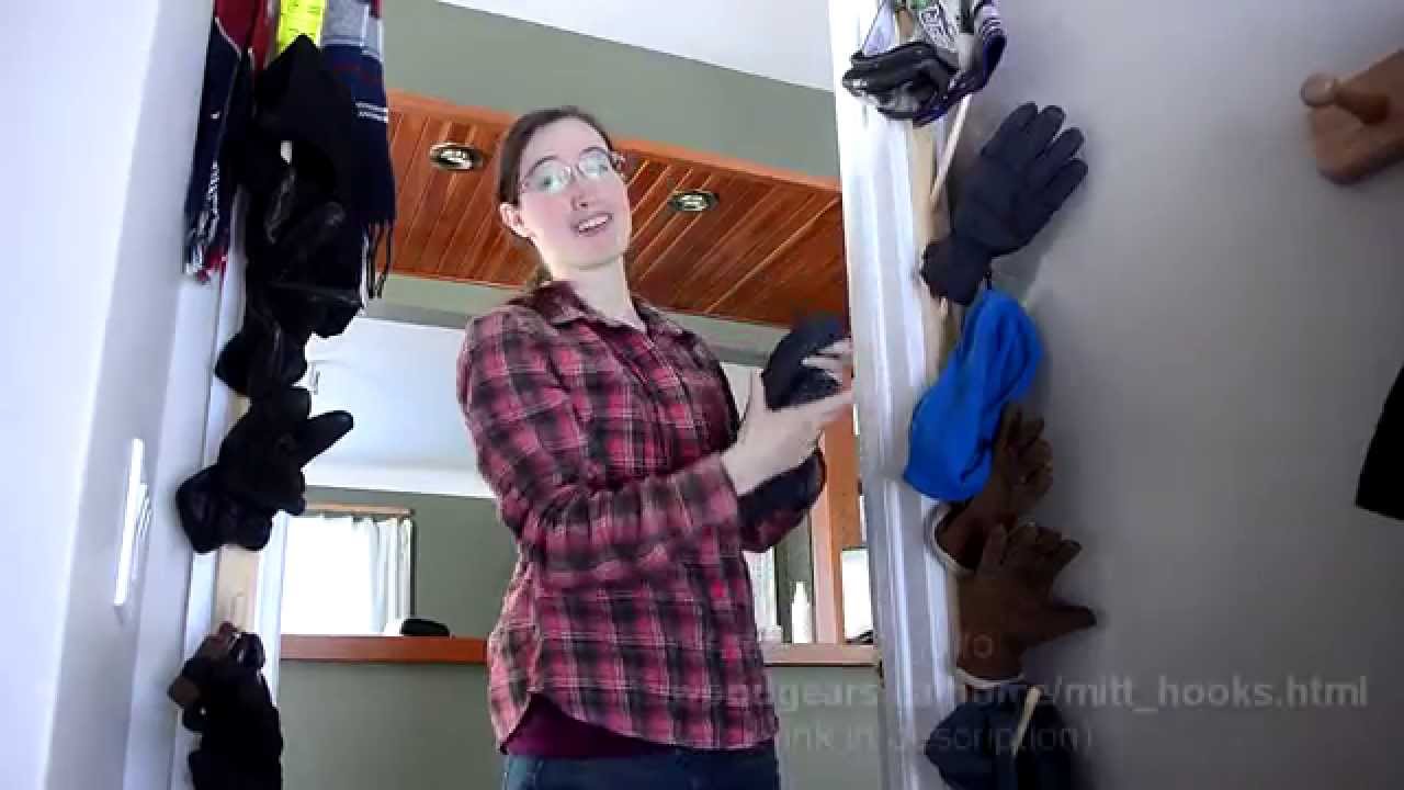Rachel makes mitt hooks