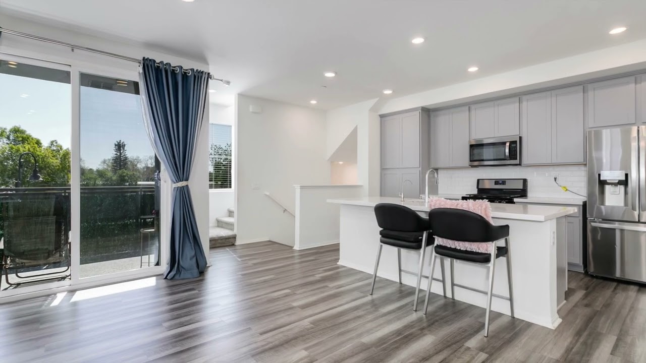 1003 Hudson Ln, West Covina, CA 91790