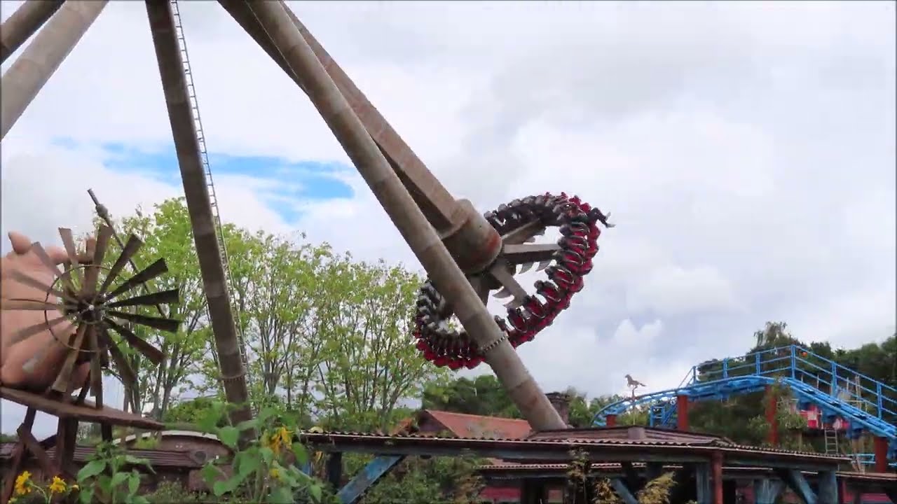 Paultons Park - Cyclonator - Full Ride Cycle Off-Ride - September 2022 | kittikoko