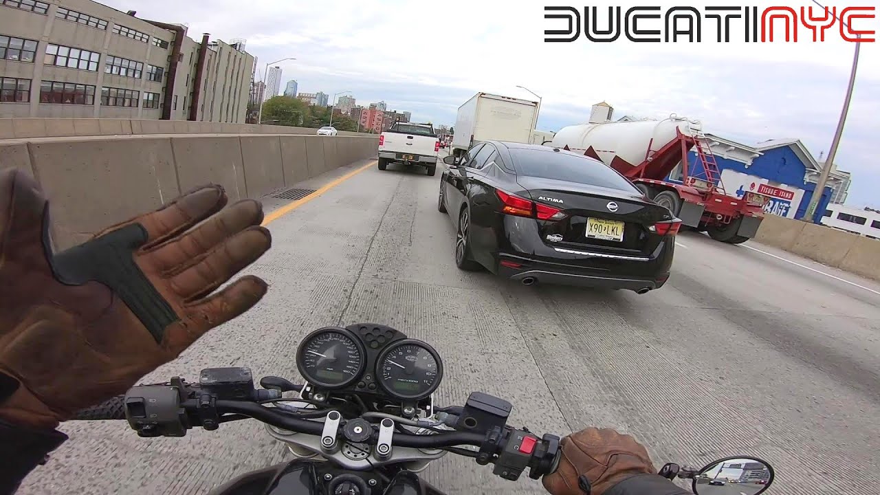 Owning a Motorcycle in the Big City - Frequently Asked Questions  - VlogCast 1 - v1100