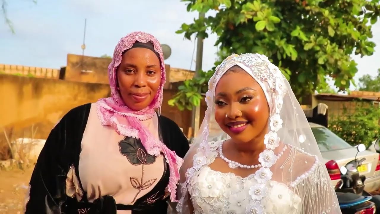 MARIAGE DE L'ANNEE DU COUPLE GUENE