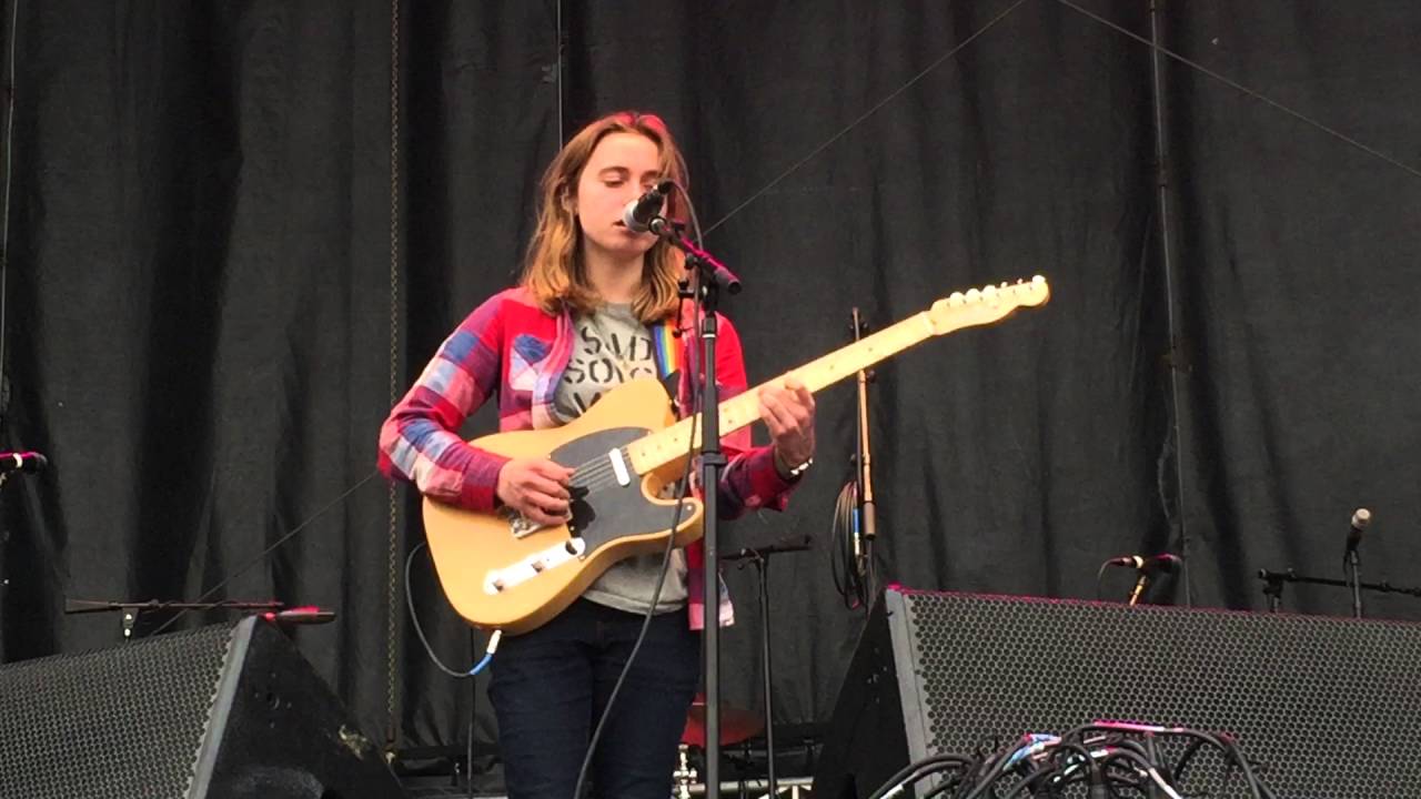 Julien Baker - Something (Beale Street Music Festival)